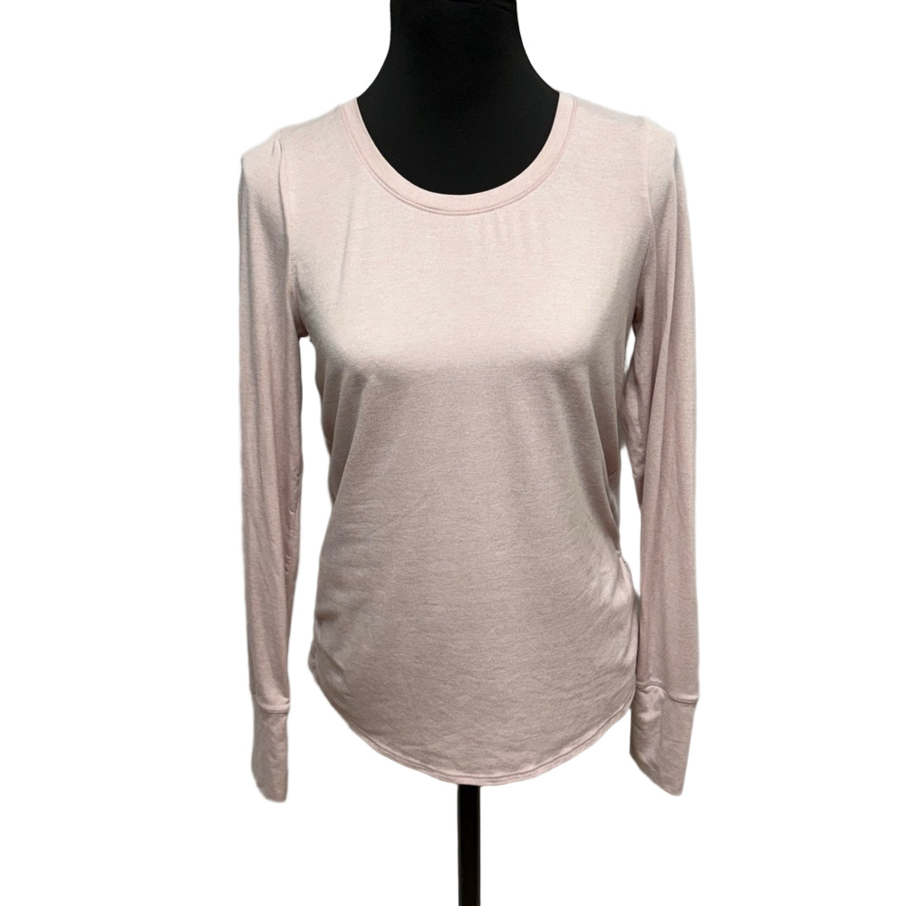 Yogalicious Pink Fitted Long Sleeve T-Shirt. Fun slightly open back. Athleisure